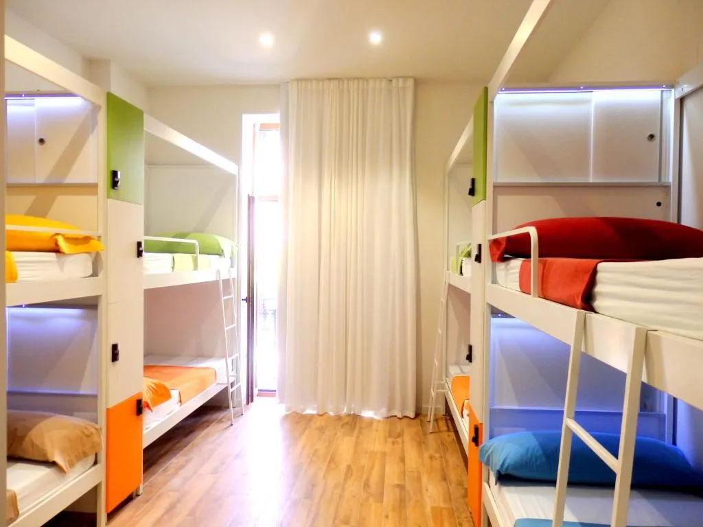 Urban Life Hostel